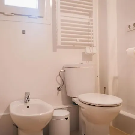 Estudio A Estrenar En Sta Clara * Seville
